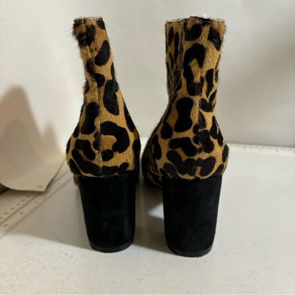 Lord and Taylor women’s heeled animal print leopard calf hair boots in size 40 - Picture 3 of 6